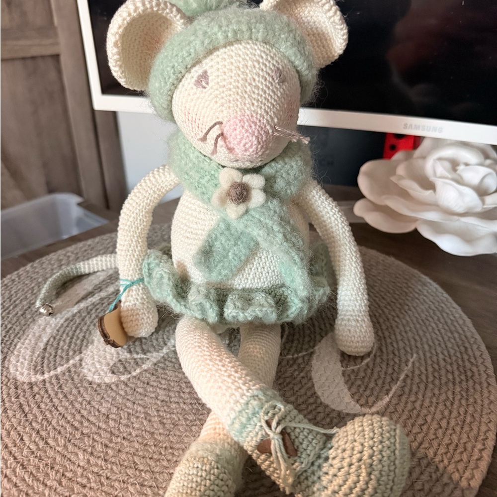 Adorable Knit Mouse Plush with Mint Outfit